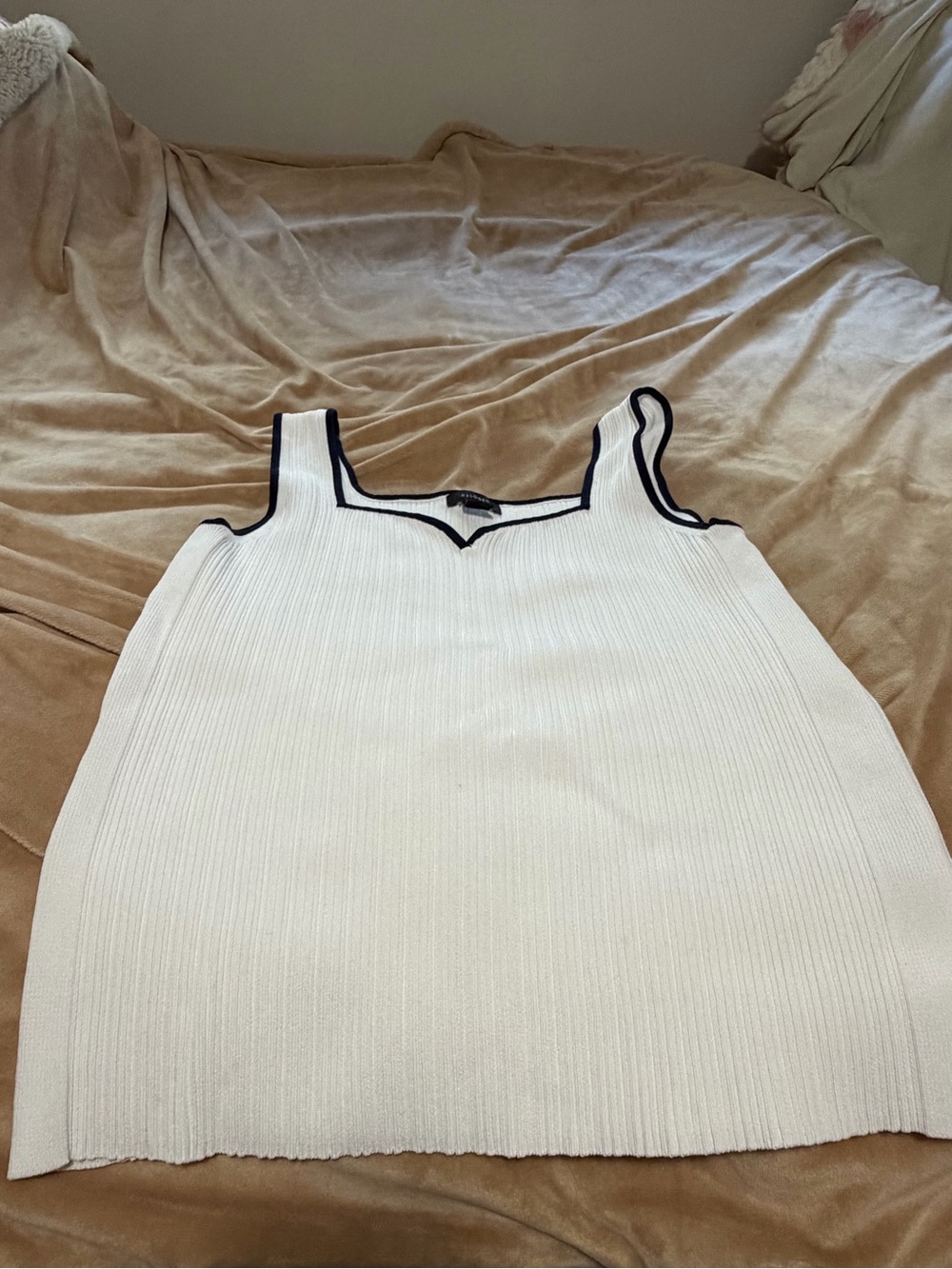 Nordstrom Halogen Women's White Knit Sweater Tank with Black Trim Women’s 10